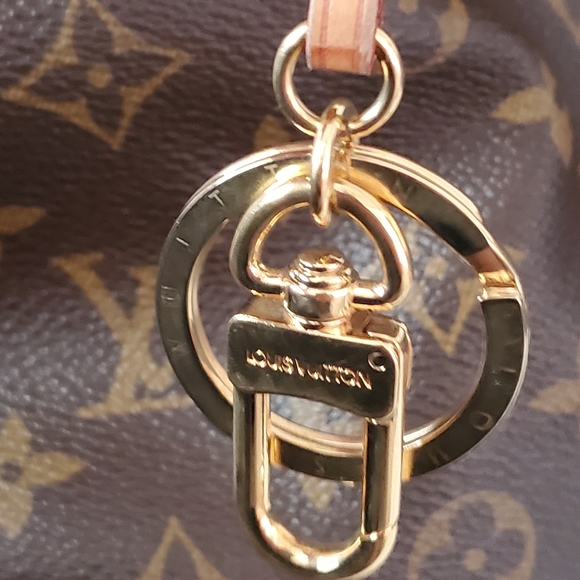 ๐ SOLD ๐ Louis Vuitton Monogram Artsy - Picture 7 of 17